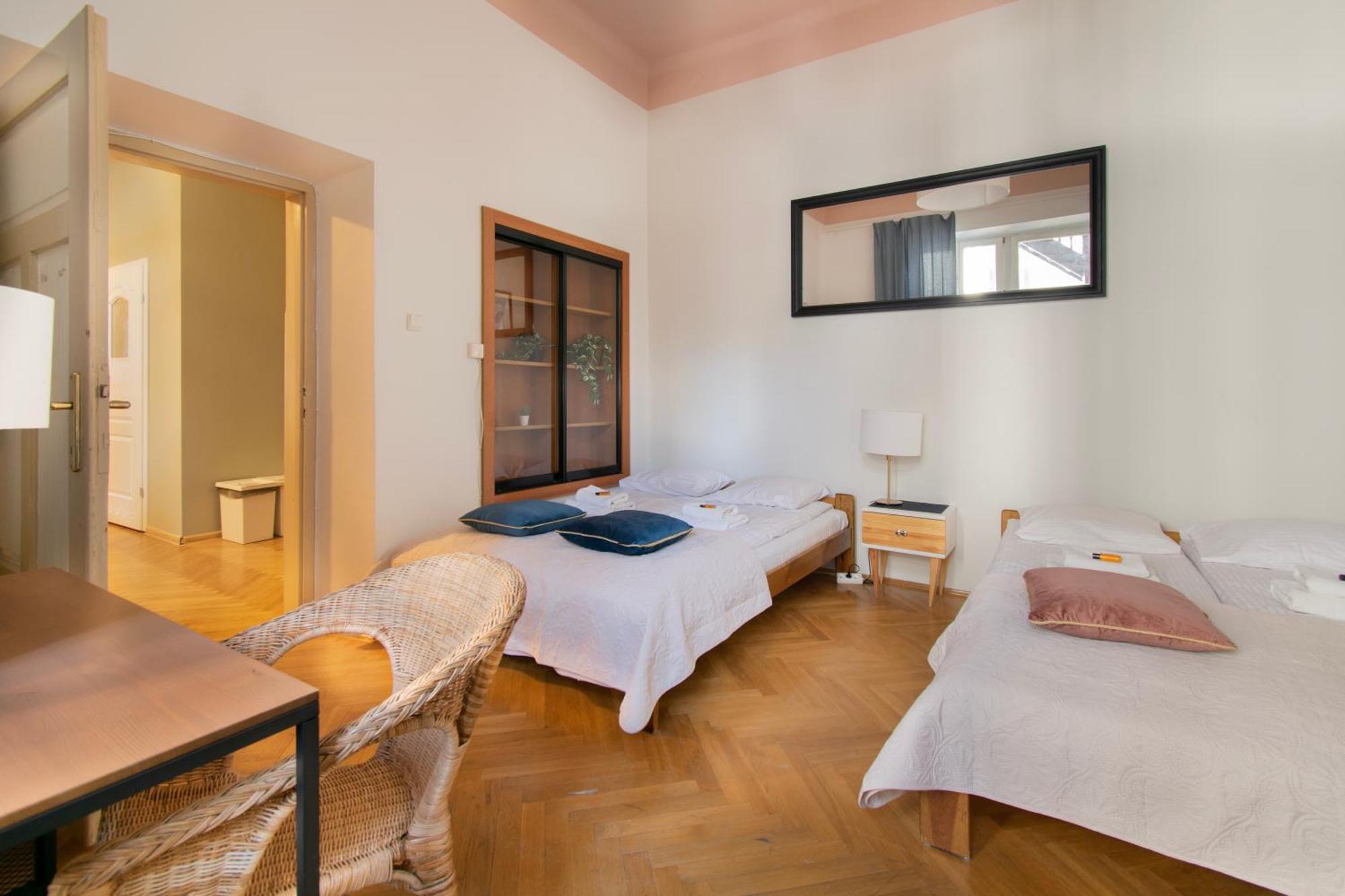 Huge Smolensk Street Apartment Krakow